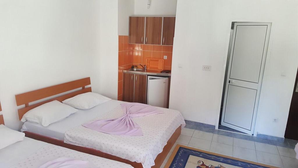 Apartments Daris Улцин Екстериор снимка