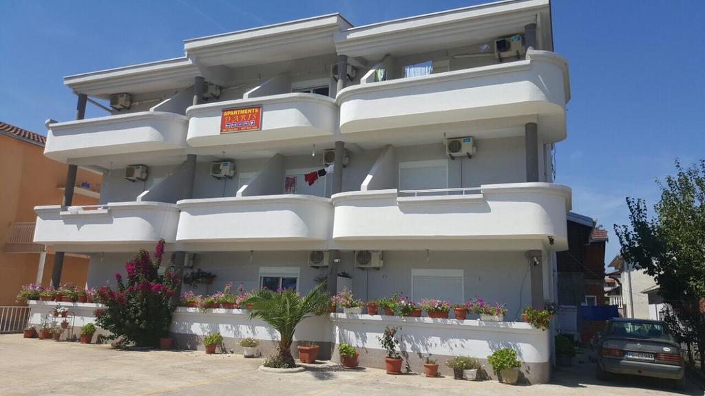 Apartments Daris Улцин Екстериор снимка